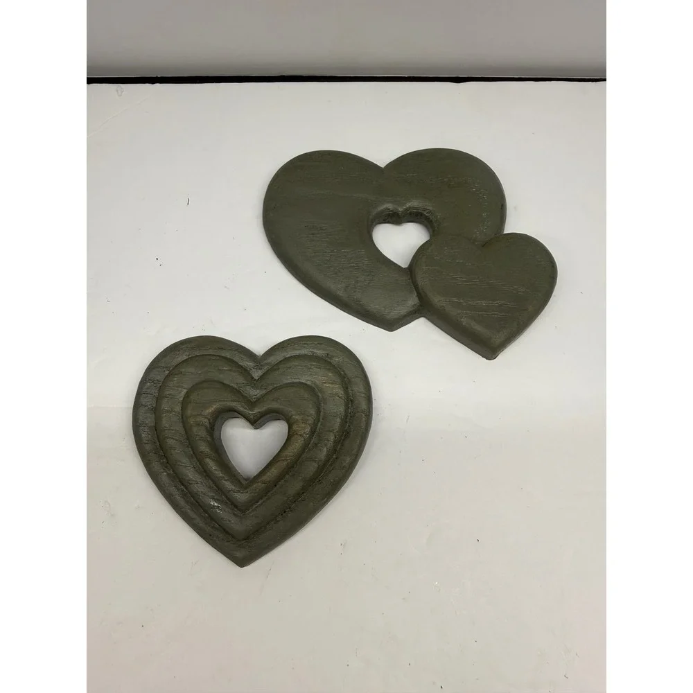 Vintage Syroco Heart Wall Plaques Set of 2 Faux Wood Sage Green 1976 1977 USA